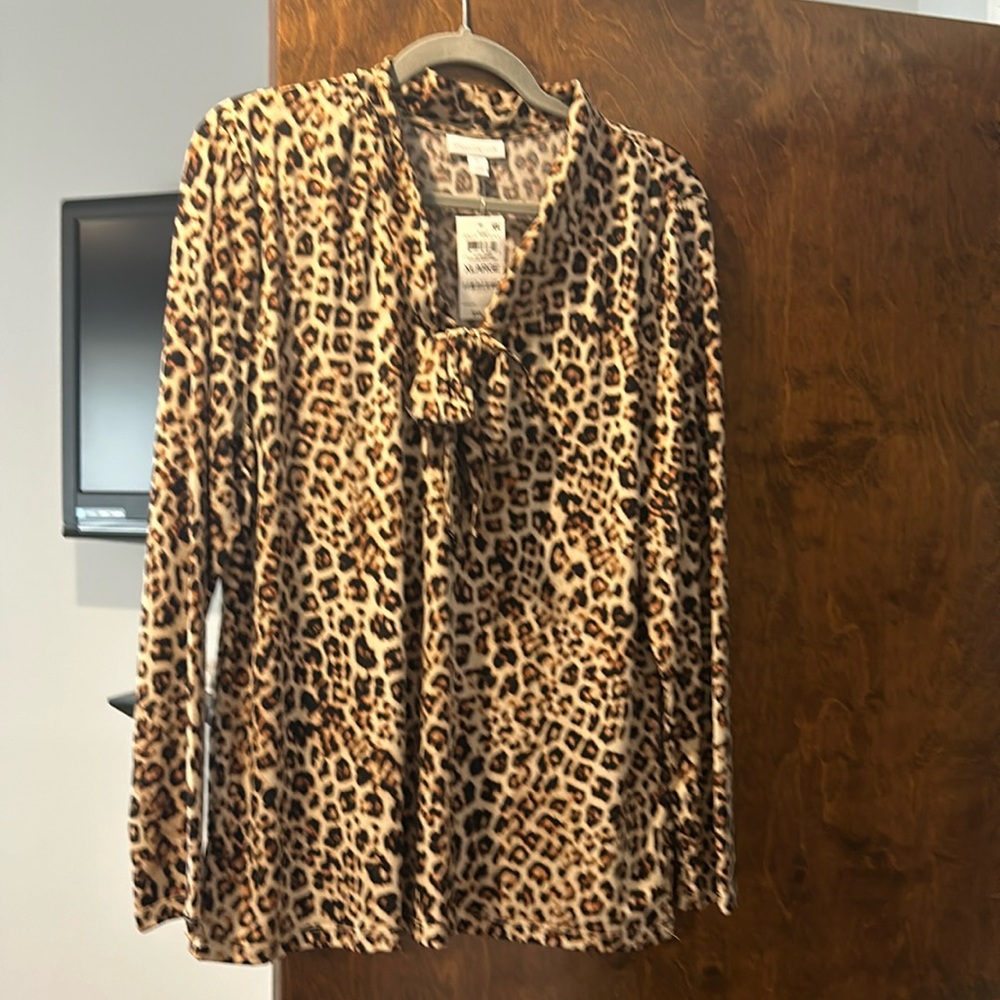 Women’s charter club blouse new with tags leopard print bow